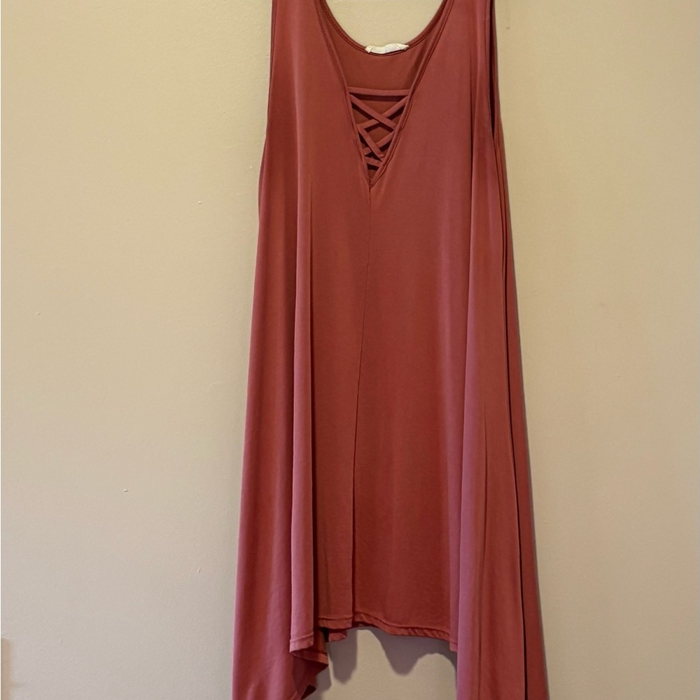 Sleeveless Mauve Dress with Crisscross Detail